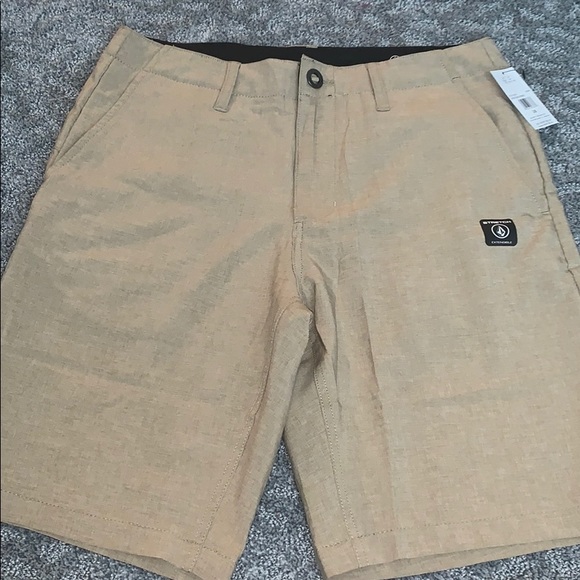 Volcom Other - Men’s Volcom Shorts 💓